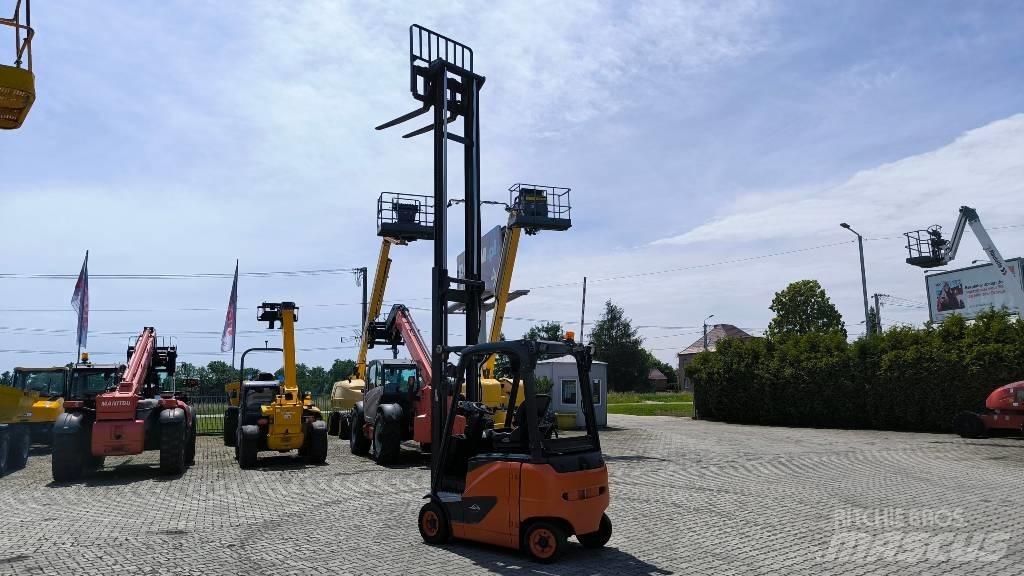 Linde E16-02 Wózki elektryczne