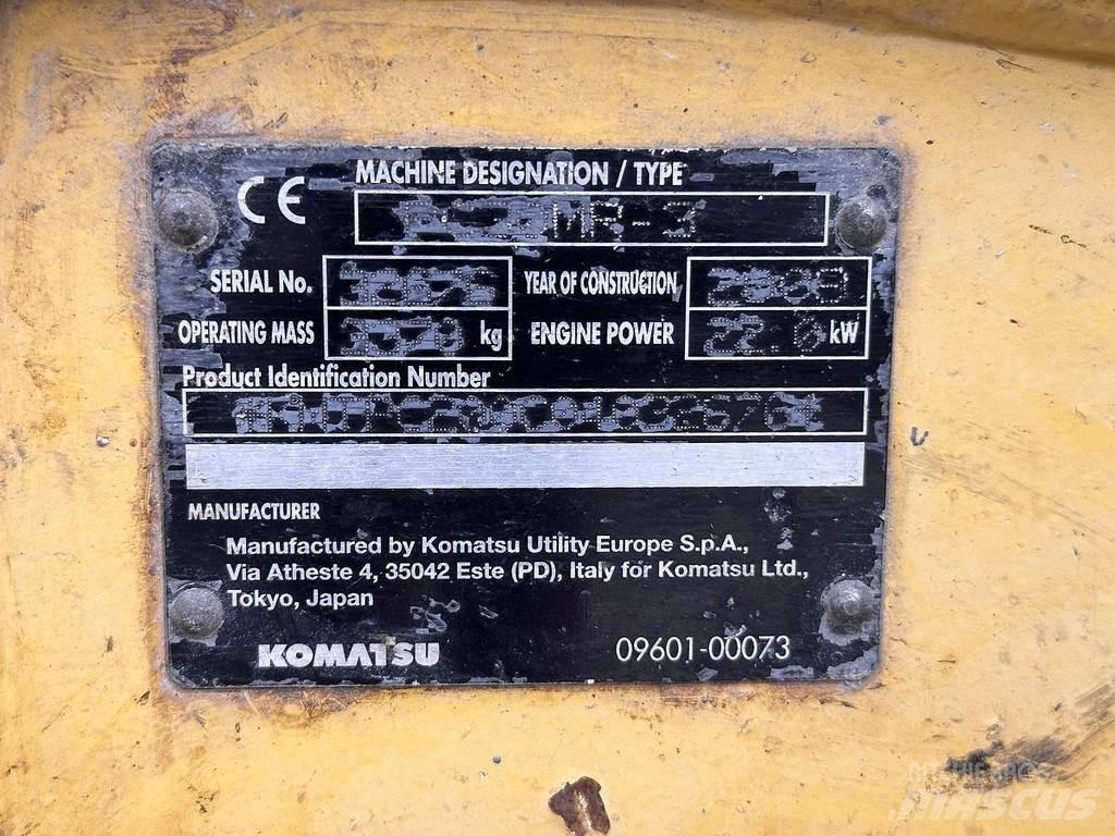 Komatsu PC30 Minikoparki