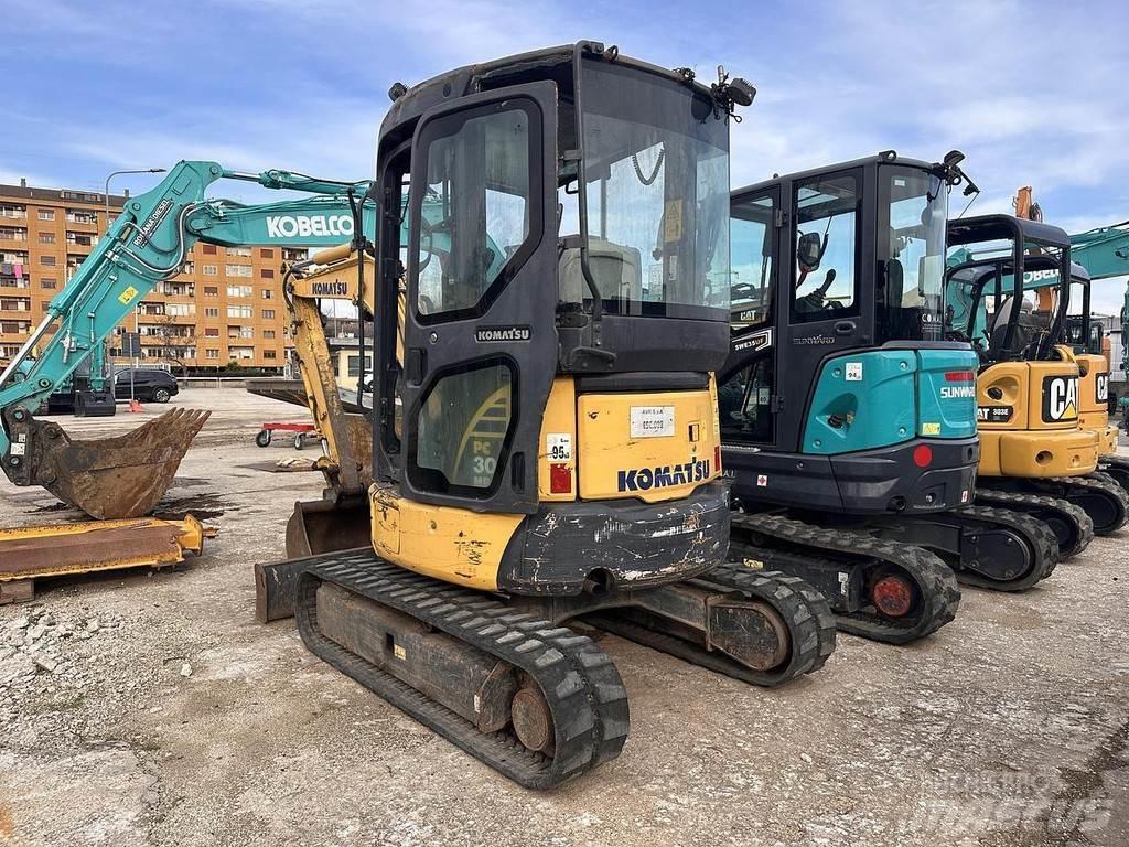 Komatsu PC30 Minikoparki