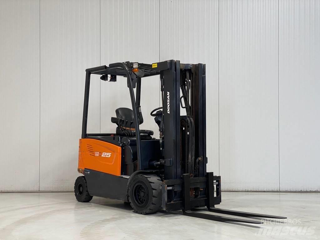 Doosan B25X-7 Wózki elektryczne