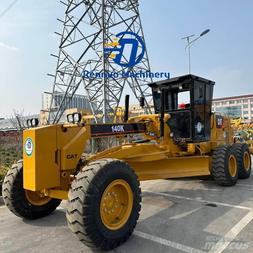 CAT 140K Równiarki