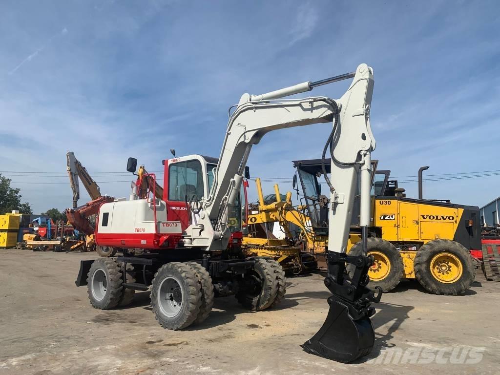 Takeuchi TB070W Koparki kołowe