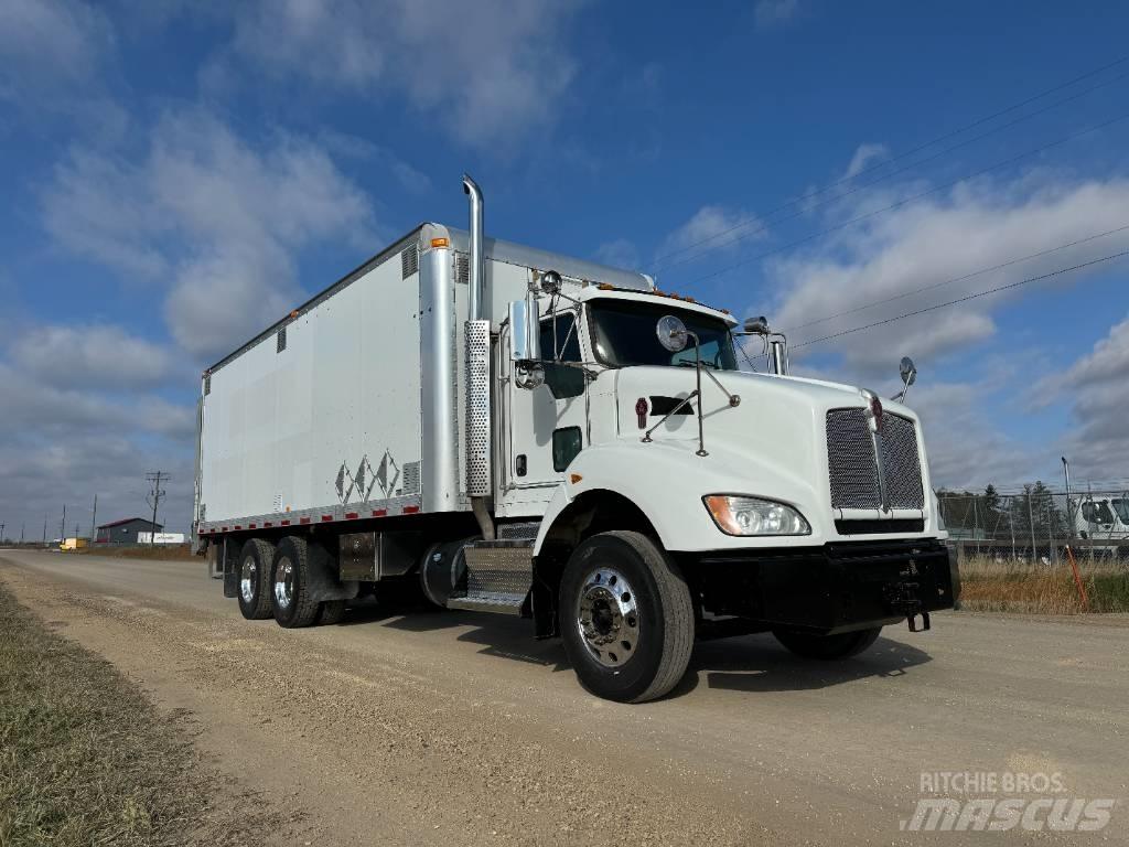 Kenworth T 440 Samochody ciężarowe ze skrzynią zamkniętą