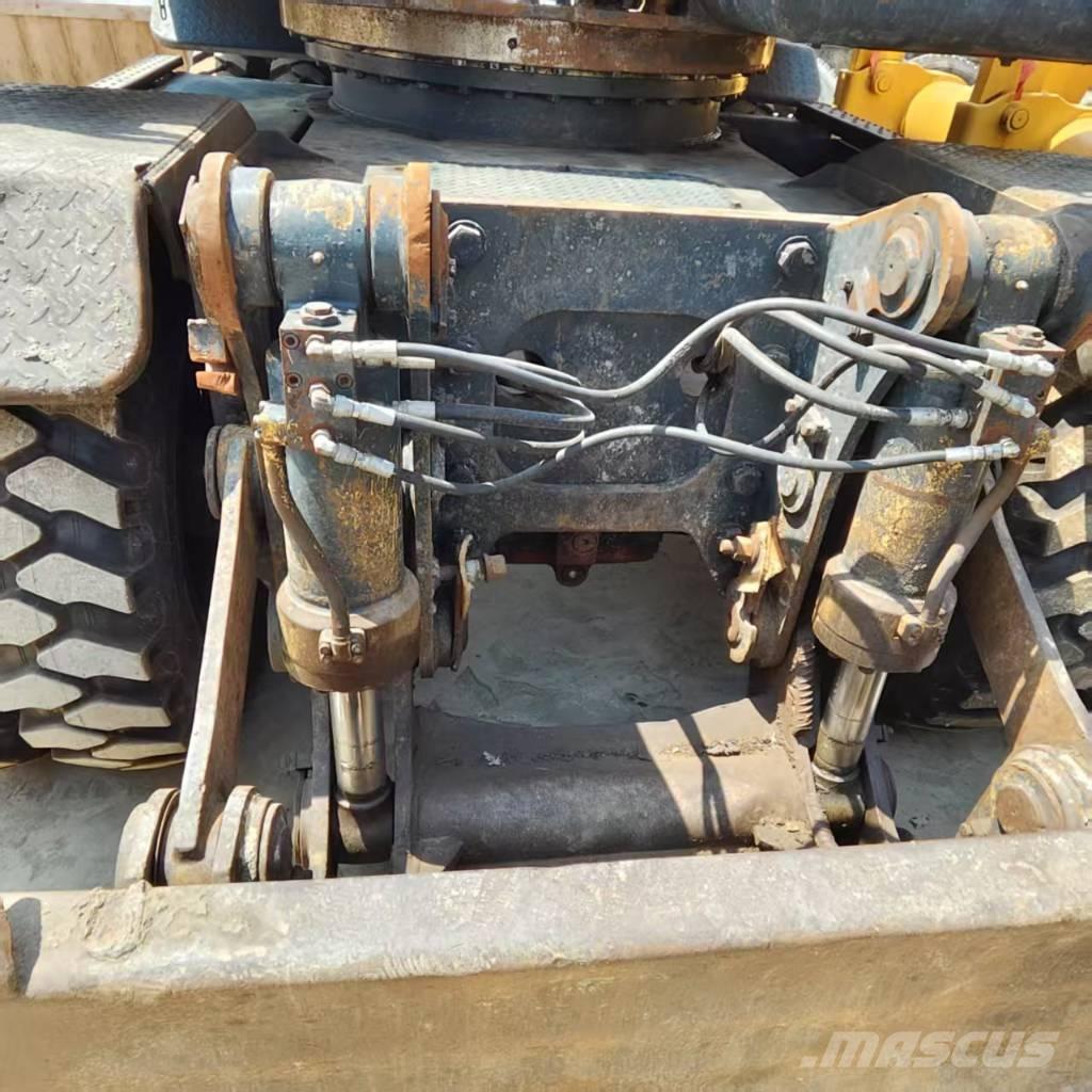 Hyundai R210W-9 Koparki kołowe