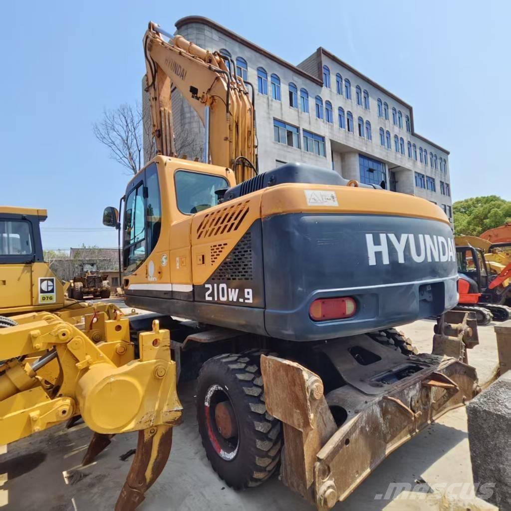 Hyundai R210W-9 Koparki kołowe