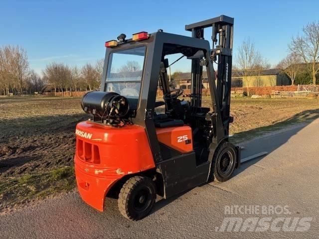 Doosan G 25 G Wózki LPG