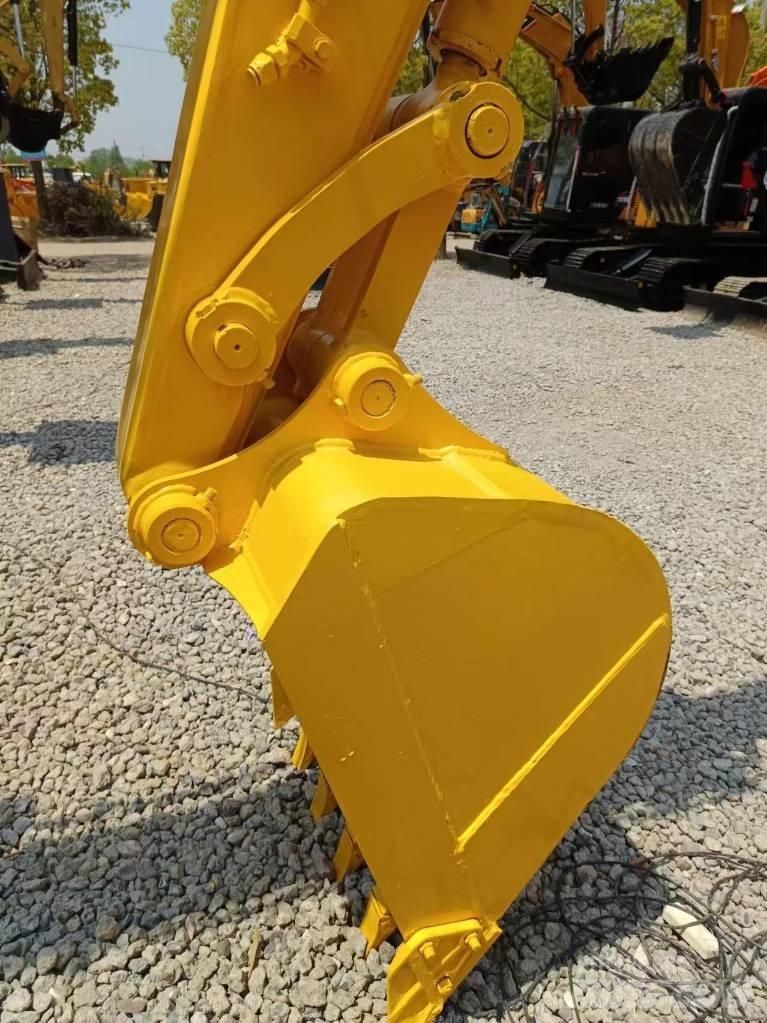Komatsu PC 70 Midikoparki  7t - 12t