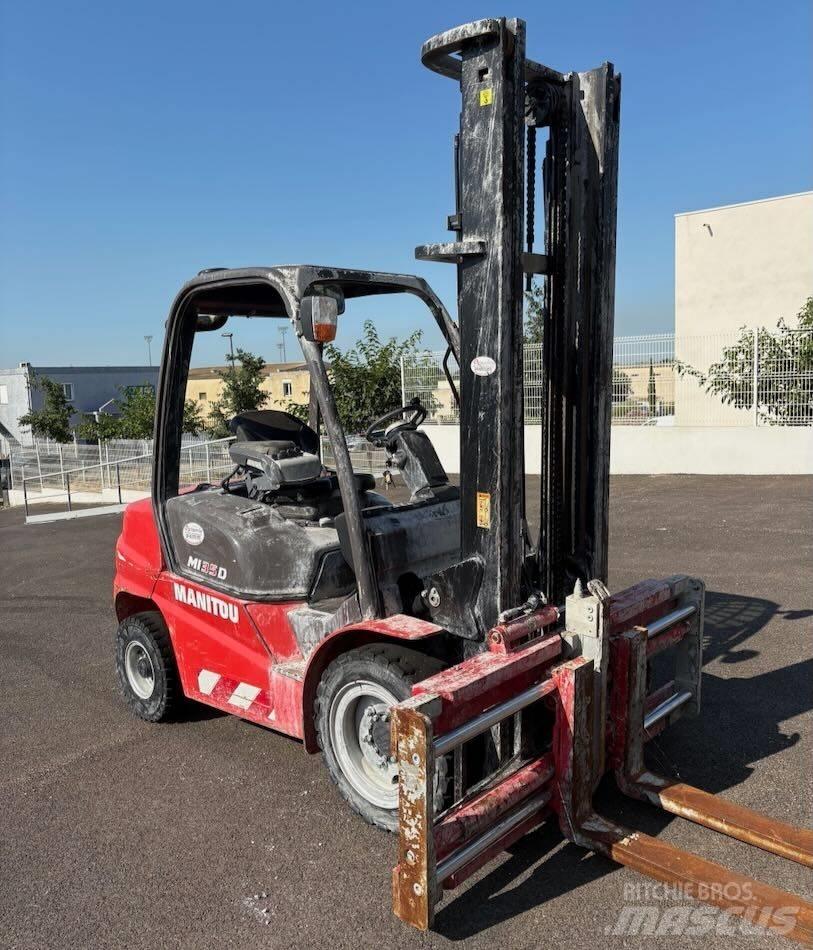 Manitou MI 35 D Wózki Diesla