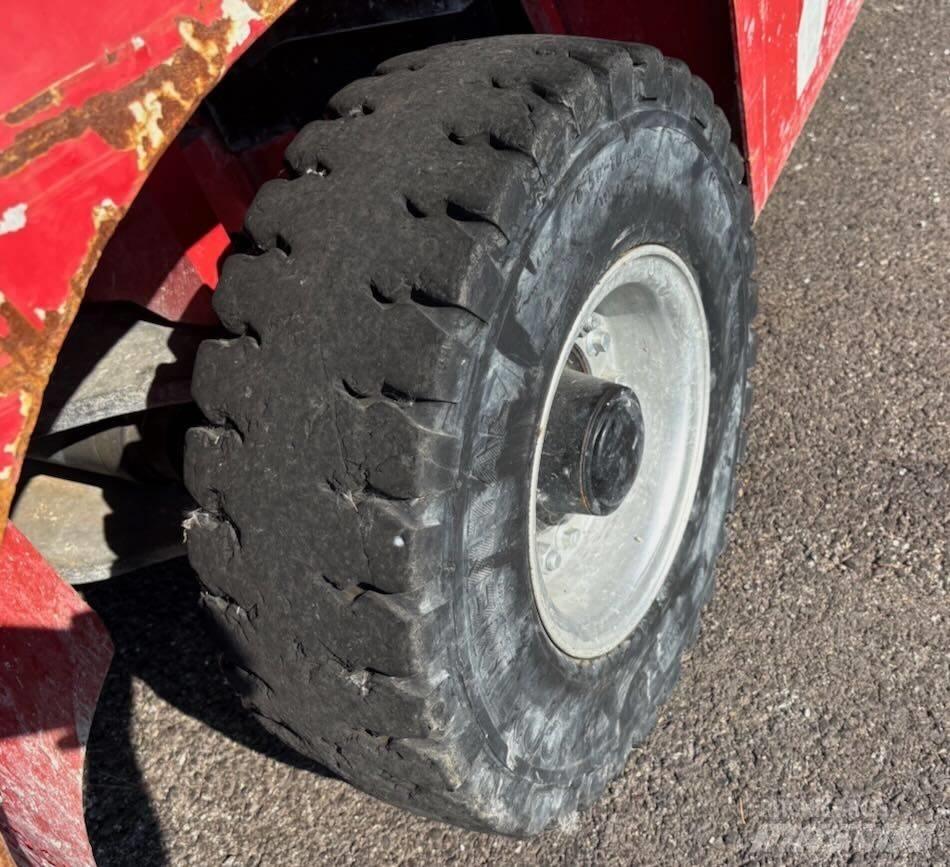 Manitou MI 35 D Wózki Diesla