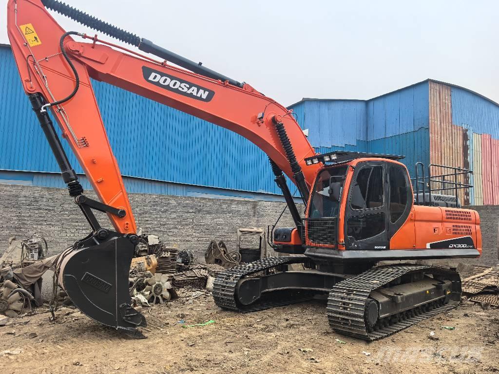 Doosan DX300 Koparki gąsienicowe