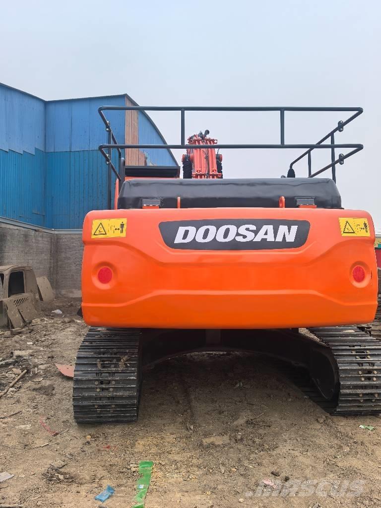 Doosan DX300 Koparki gąsienicowe