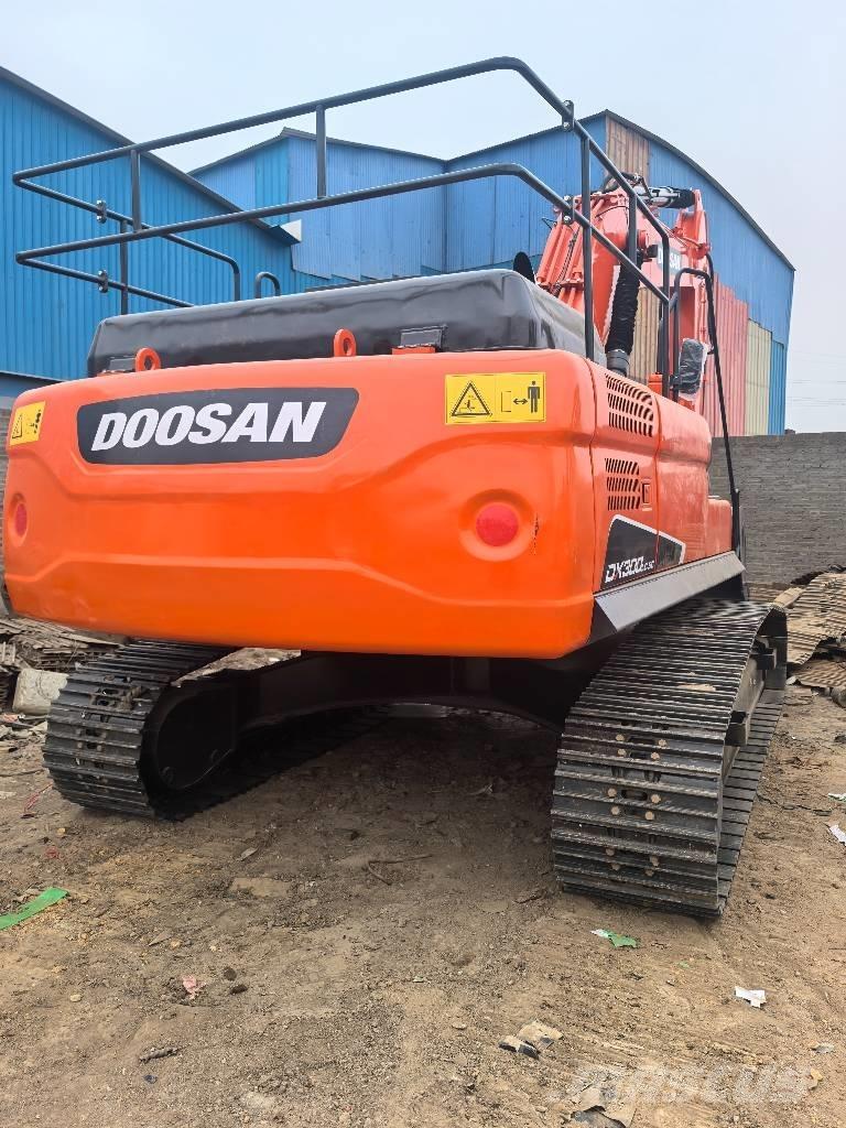 Doosan DX300 Koparki gąsienicowe