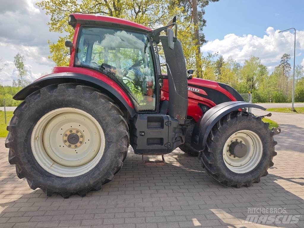 Valtra T 214 D Ciągniki rolnicze
