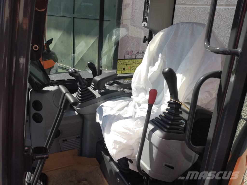 Develon DX 55 R-7 Minikoparki