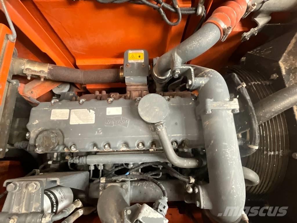 Doosan DX 235 LCR Koparki gąsienicowe