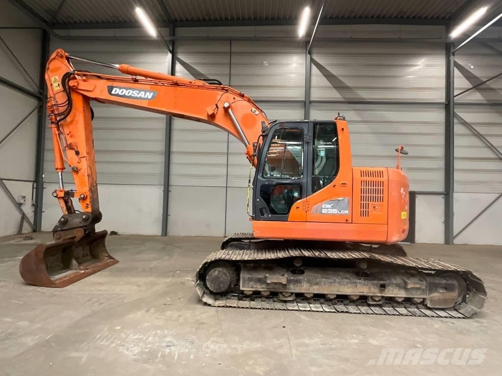 Doosan DX 235 LCR Koparki gąsienicowe