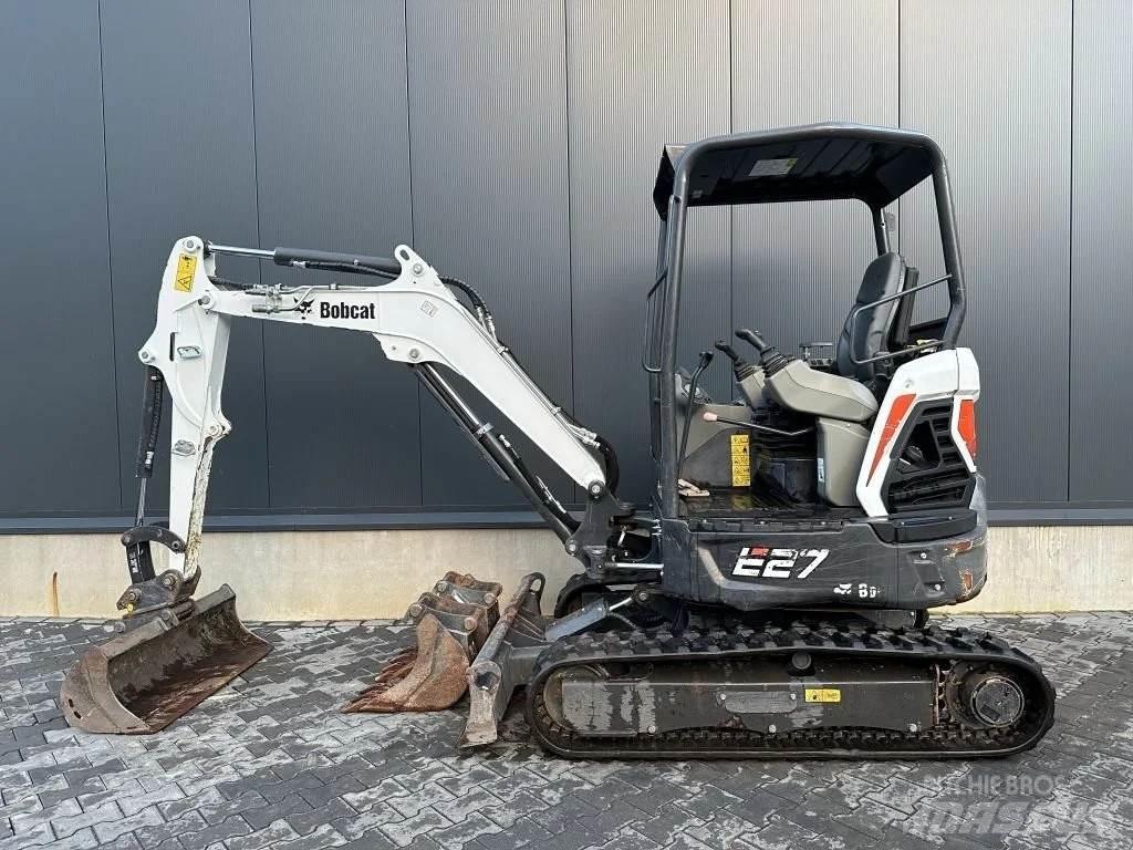 Bobcat E27 Minikoparki
