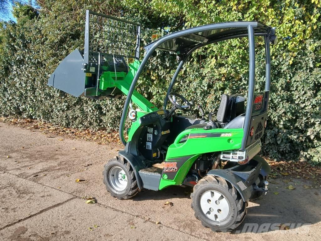 Avant 225 Ładowarki wielofunkcyjne