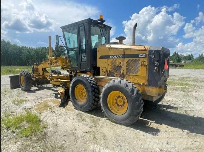 Volvo G 740 Równiarki