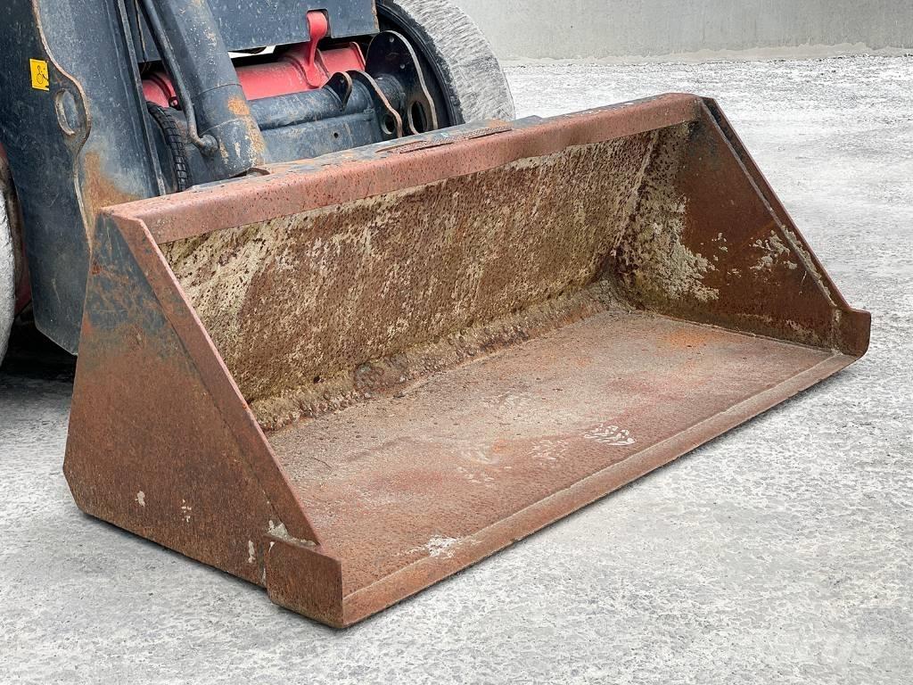 JCB R260 Ładowarki burtowe