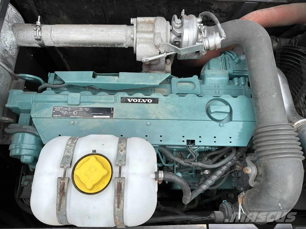 Volvo EC210D Koparki gąsienicowe
