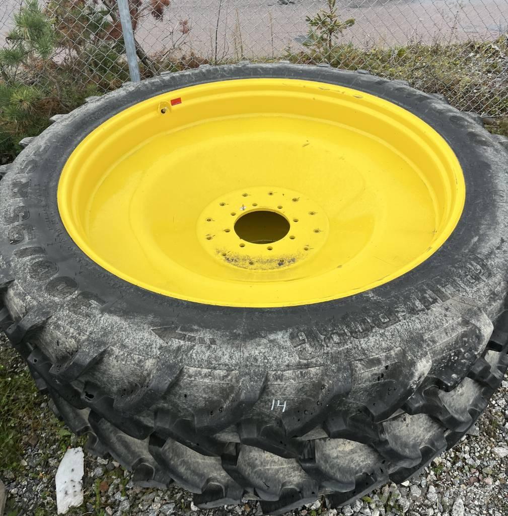 Trelleborg 300/95R52 Opony, koła i felgi