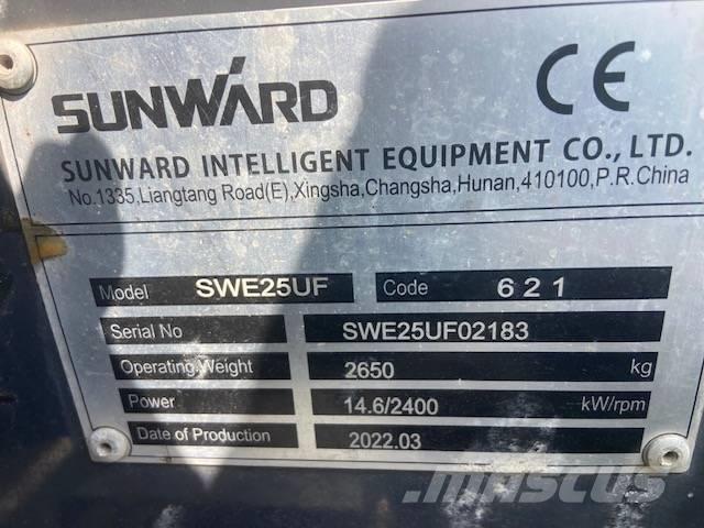 Sunward SWE 25 UF Minikoparki