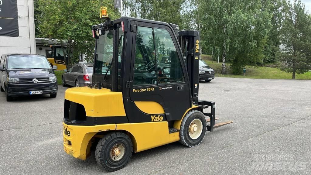 Yale GDP30VX Wózki Diesla
