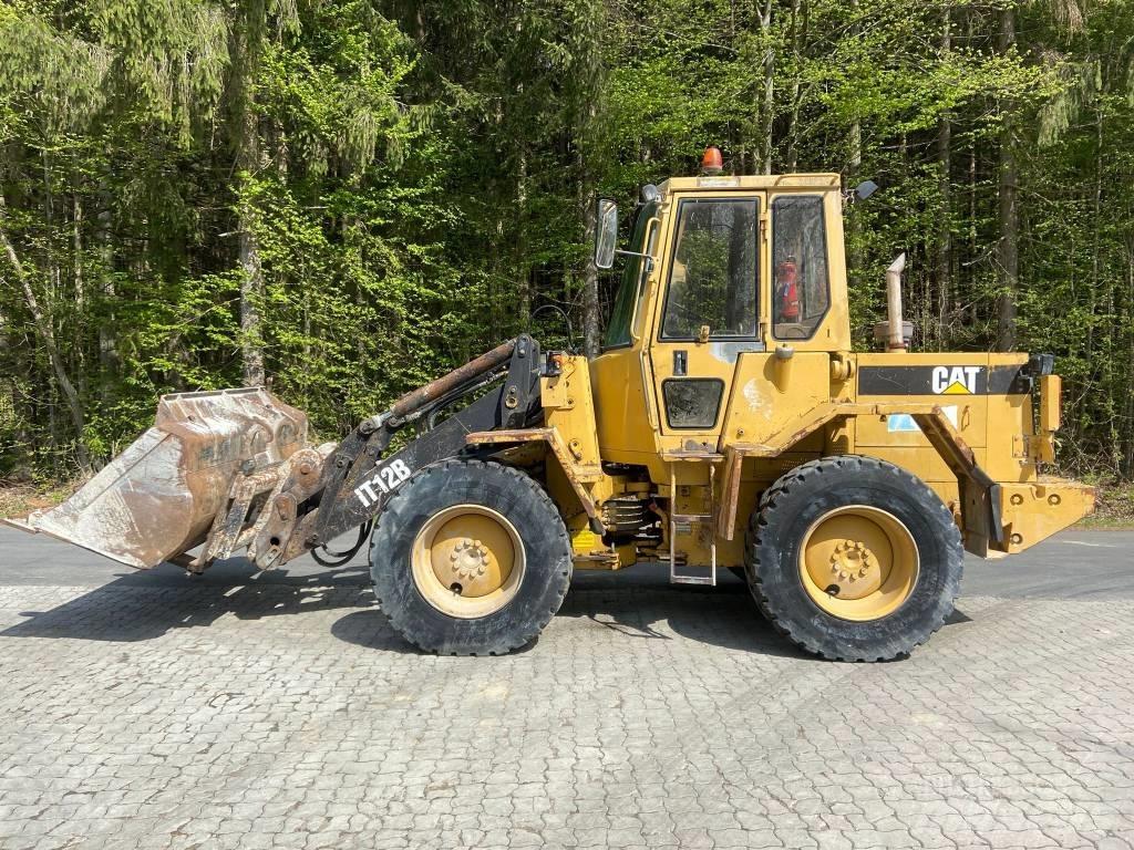 CAT IT 12 B Ładowarki kołowe