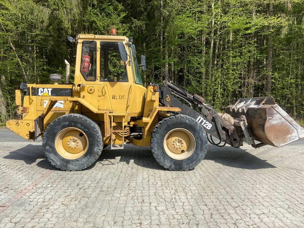CAT IT 12 B Ładowarki kołowe