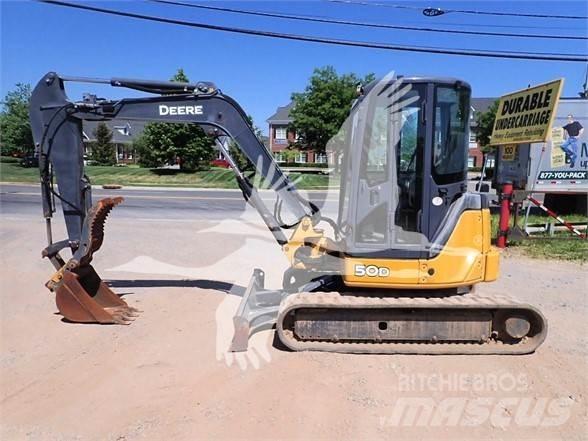 John Deere 50D Minikoparki