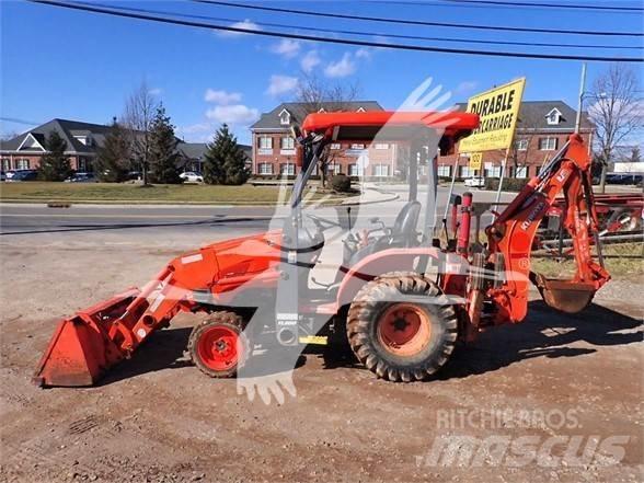 Kubota B26 Koparko-ładowarki