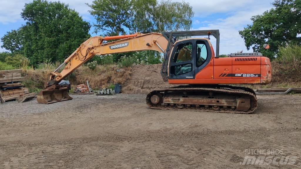 Doosan DX 225 LC Koparki gąsienicowe