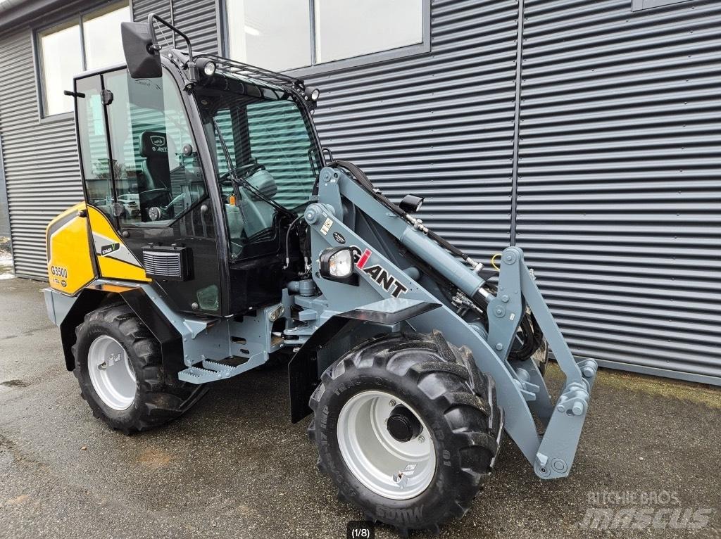 GiANT g3500 x-tra Miniładowarki