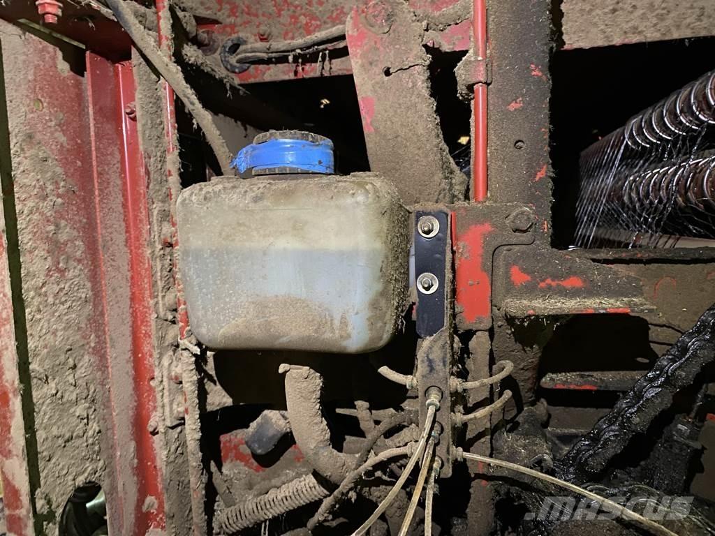 Case IH RBX 452 Prasy zwijające
