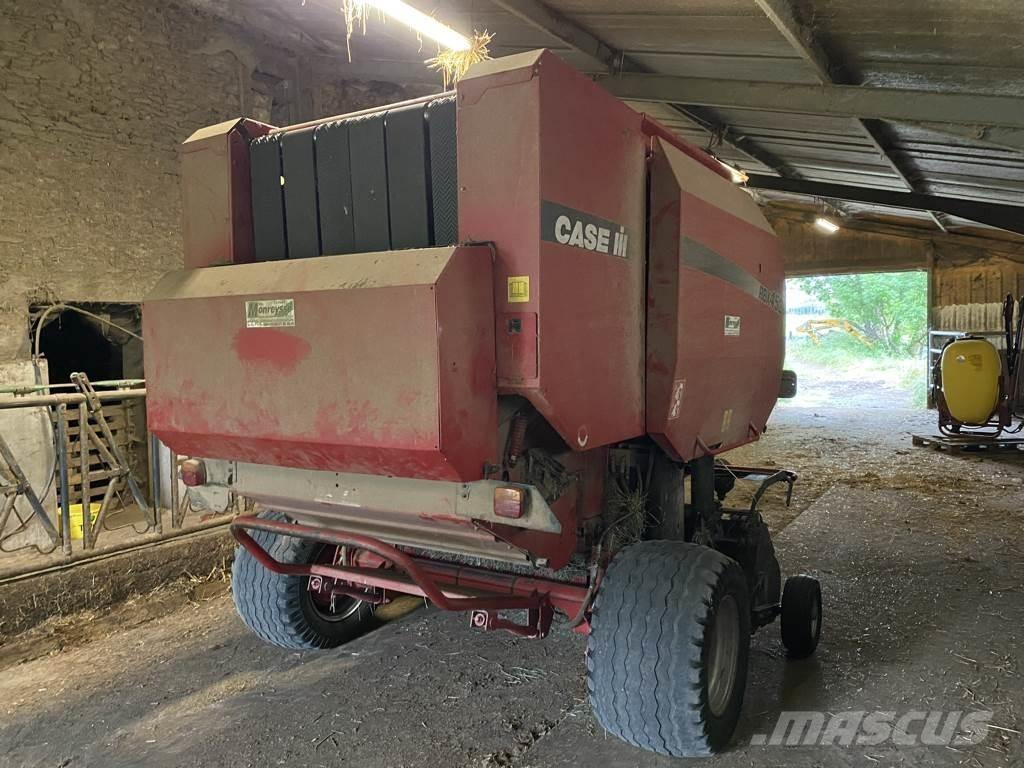 Case IH RBX 452 Prasy zwijające