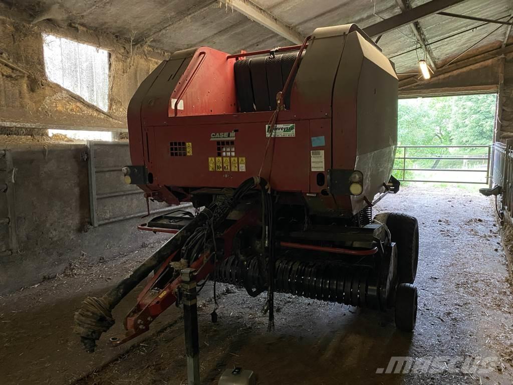Case IH RBX 452 Prasy zwijające