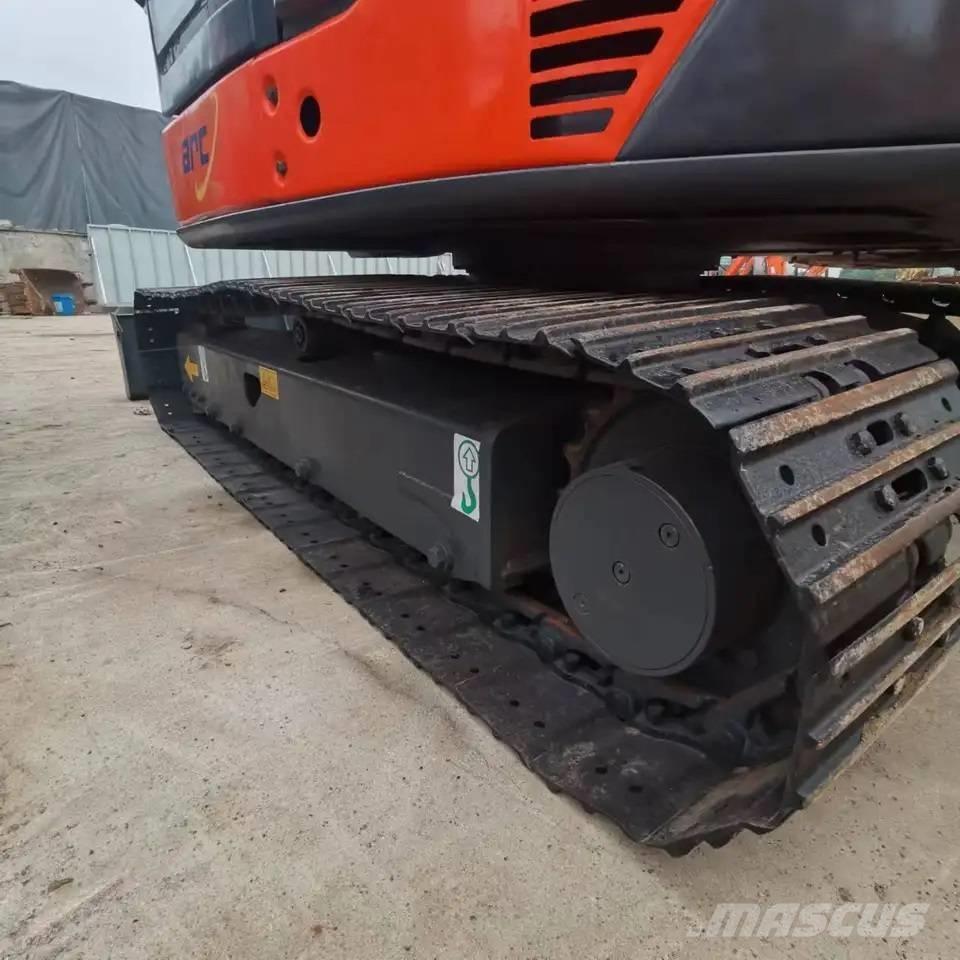 Hitachi ZX60U Minikoparki