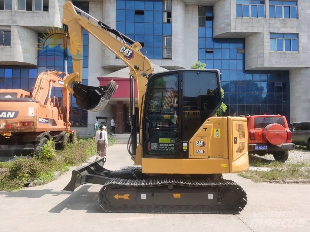 CAT 306 Minikoparki