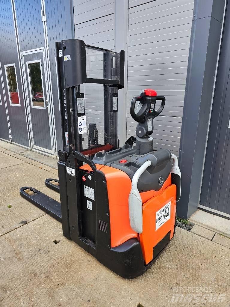 BT SPE 200 D 2500mm Wózki widłowe unoszące z dyszlem