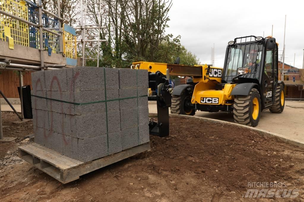 JCB 525-60 Ładowarki teleskopowe