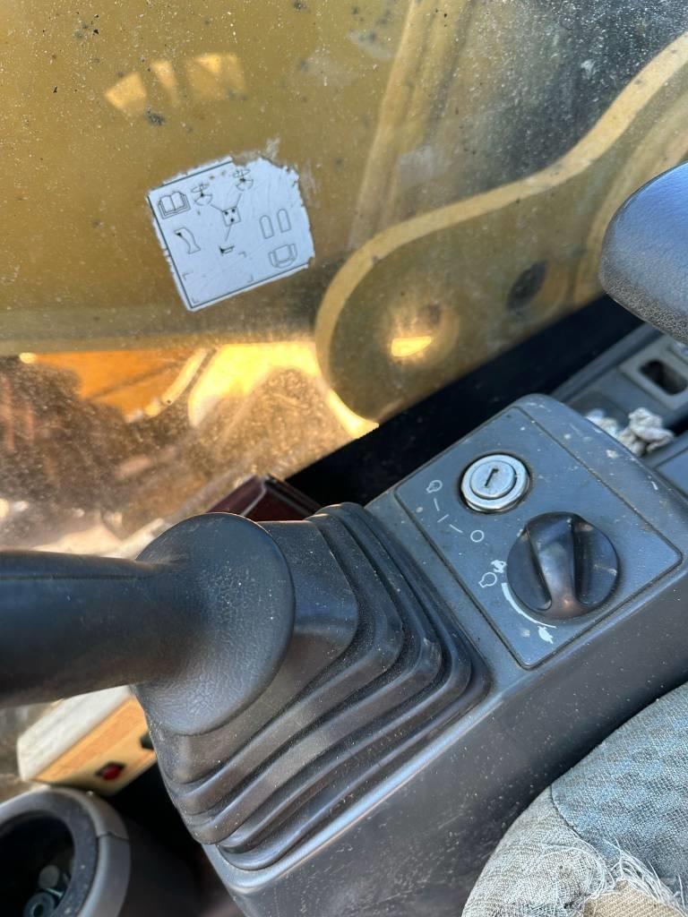 CAT 325DL Koparki gąsienicowe