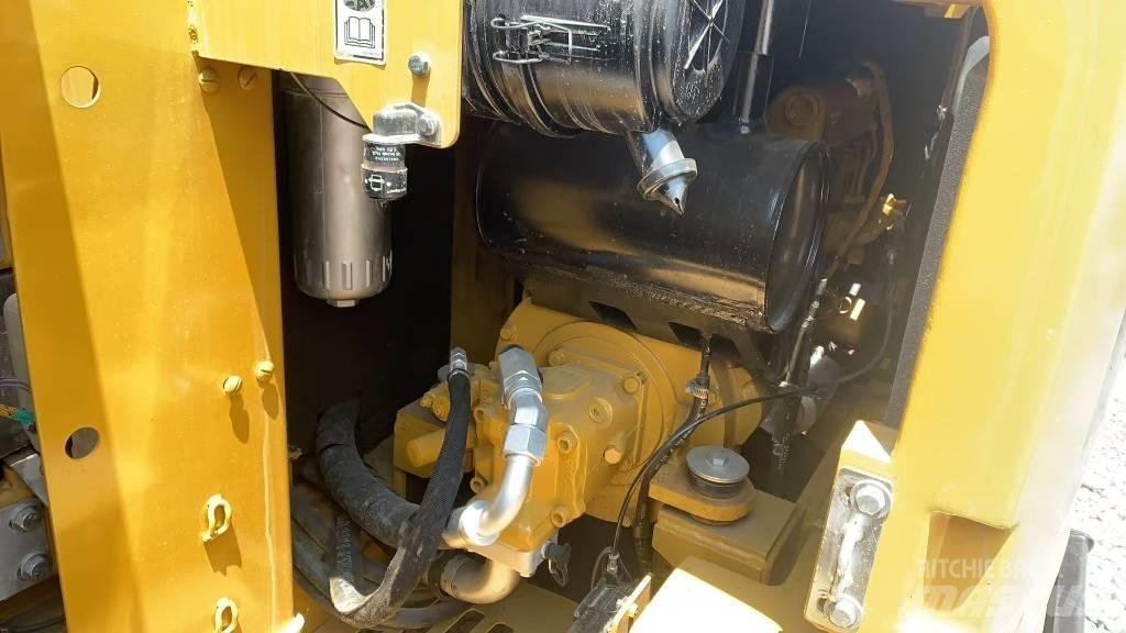 CAT 306E2 Koparki gąsienicowe