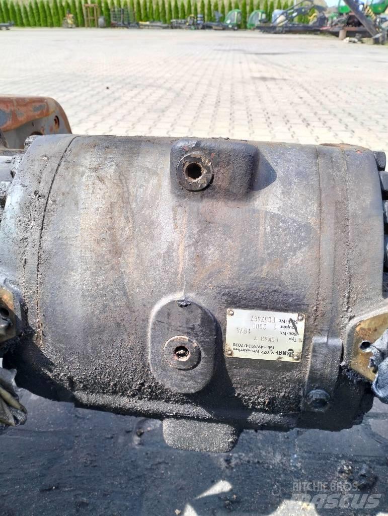 John Deere 1270B Gąsienice, łańcuchy i podwozia