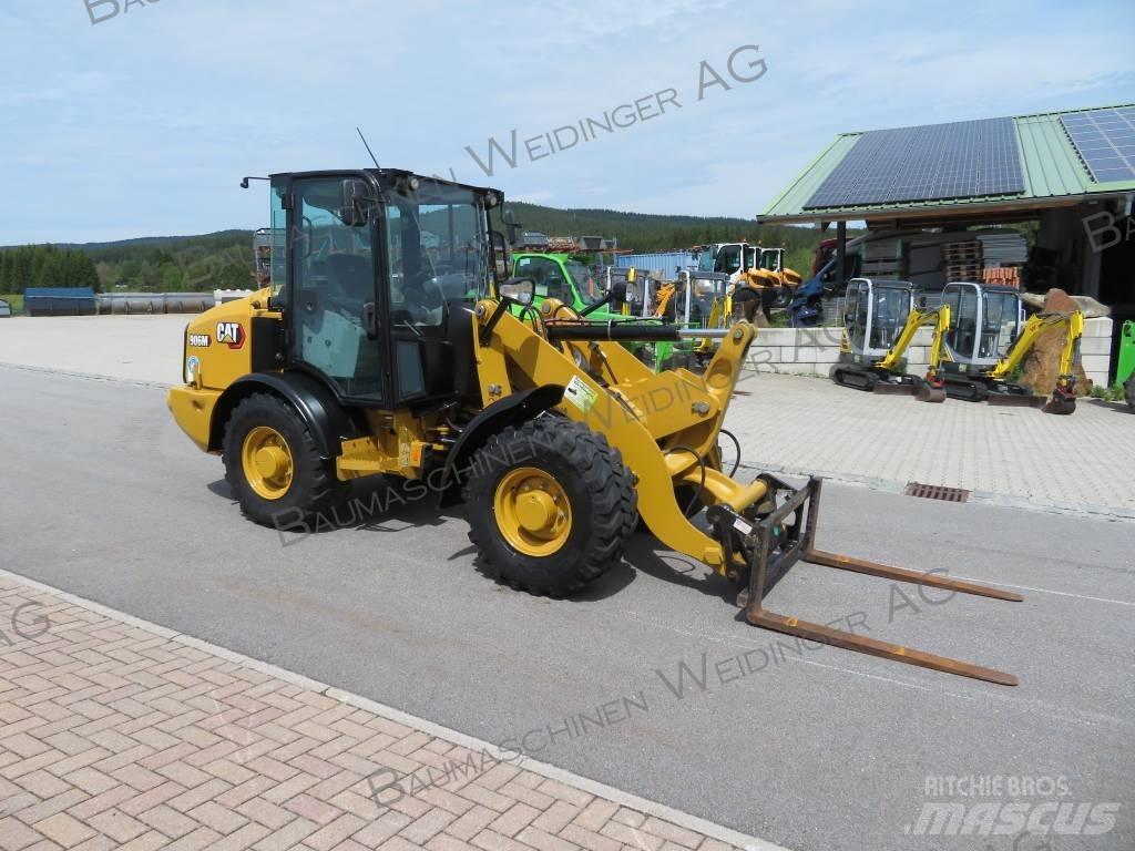CAT 906M Ładowarki kołowe