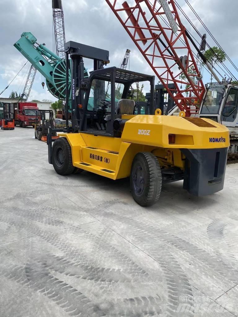 Komatsu FD 160 Wózki Diesla