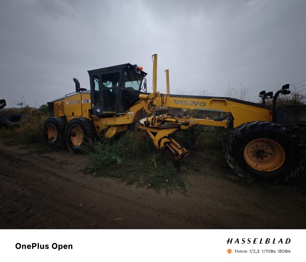  Greder Volvo G710 Kabiny i wnętrze