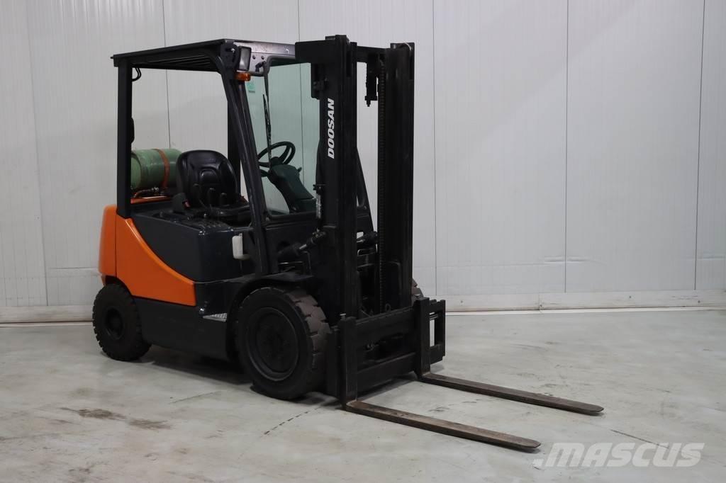 Doosan G25E-5 Wózki LPG