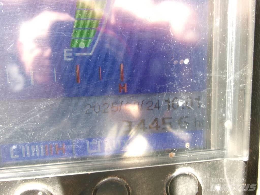 Takeuchi TB 240 Minikoparki