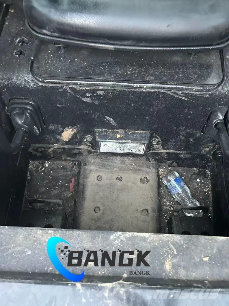  EARTHFORCE S300 Ładowarki wielofunkcyjne